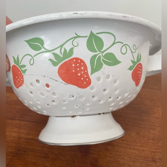 Vintage Teleflora 1983 Strawberry Country Kitchen Strainer Drainer Colander 8'' - Picture 8 of 11